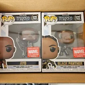 Funko Pop! Black Panther #1122 – Wakanda Forever – Exclusivité Marvel Collector Corps – Avec Boîte Acrylique